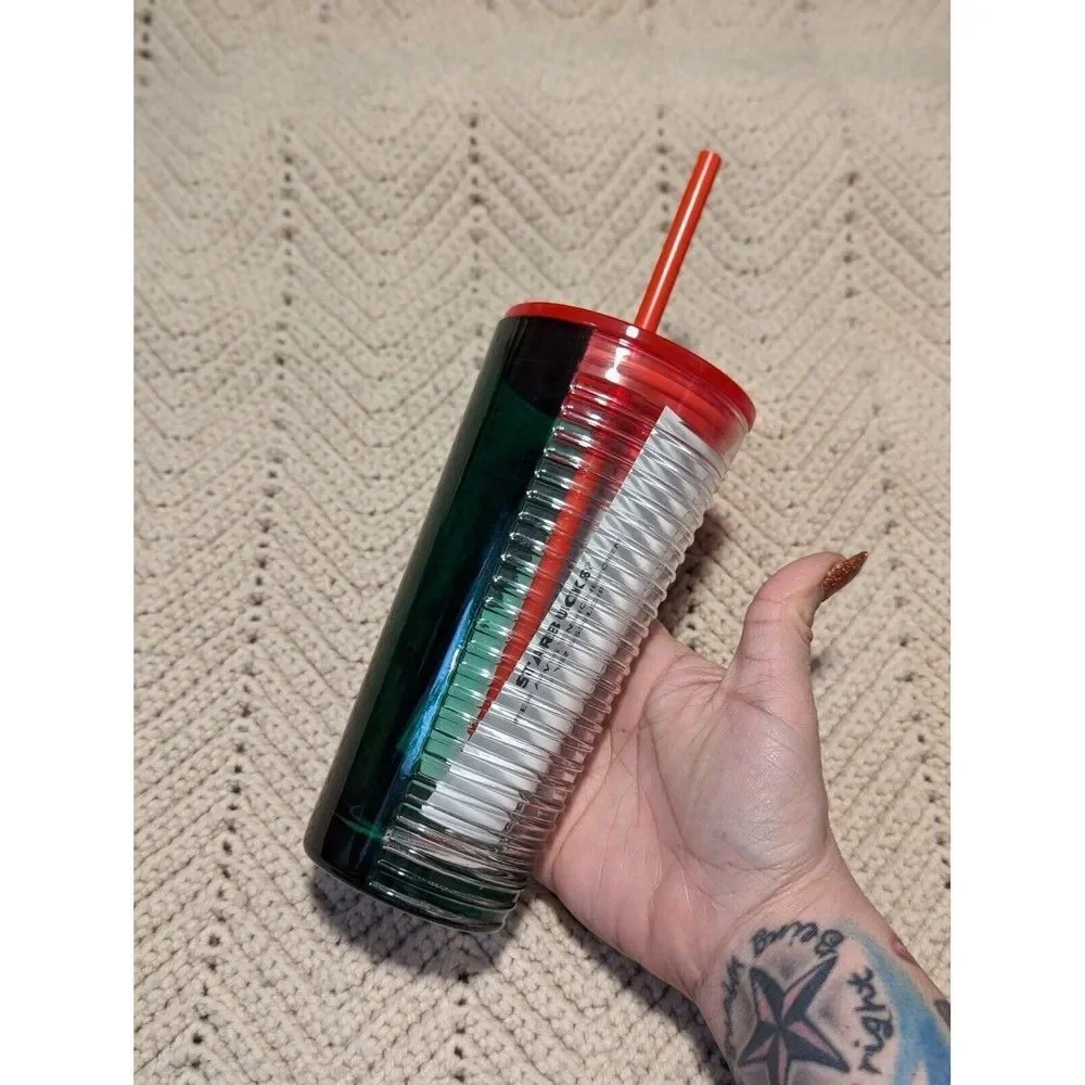 Starbucks Holiday 2021 Clear Ribbed & Green Glass 18 oz‎  Tumbler Cup NWT